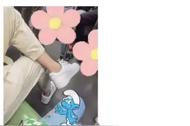 地铁里跷二郎腿，有多招人烦？图片