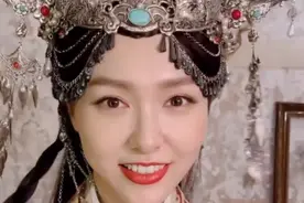 唐嫣生子传言后首露面！脸部圆润身材变胖更美丽，穿古装宣传新剧图片