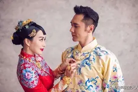 钟丽缇情史：3段婚姻，留下3个女儿，46岁三婚嫁34岁鲜肉张伦硕图片