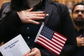 美籍华人回国后，“赖着”不缴医药费，称：我是中国人，交啥钱？图片