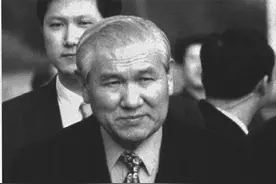 军乐团指挥眼中的卢泰愚：有将军的威严和政治家的儒雅图片