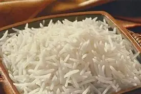 印度的大米煮熟后是散状的，而中国的成胶团状，这是为什么？图片