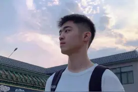 山东考生太好看，仿佛“漫画主角”，果然好看的交给国家了图片