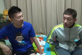 看了想揍人！马龙许昕笑着争抢“功劳”，揭秘秦志戬指导发白原因图片