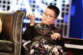 因《乡村爱情》走红，8岁赚百万养活一家人，如今却被网友嫌弃了图片