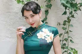 杜若溪带女儿上课遭小男孩掀起裙角，杜若溪发文痛斥后秒删图片