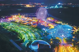 漫步海滩、登高望月、游逛夜市……月夜三亚，看那一抹温柔色图片