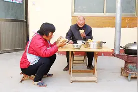 胡萝卜馒头最好吃的做法！营养美味，劲道好吃，农村爷爷吃上瘾！视频封面