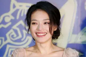 19岁被迫，拍出全裸写真，20岁一脱成名，性感女神的舒淇成长之路图片