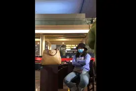 “泰国回来就不是人吗”，女子拒隔离大闹重庆机场，目击者：她自称有亲人快病逝图片