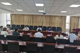 中共襄城县委组织部召开座谈会图片