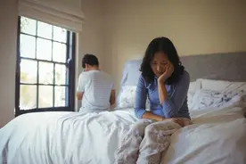 女朋友叛离，让我不知所措：36岁美女房东说，想跟我搭伙过日子图片