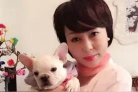 真实姐弟恋：41岁二婚女老板，恋22岁帅小伙，50岁高龄拼下3胞胎图片