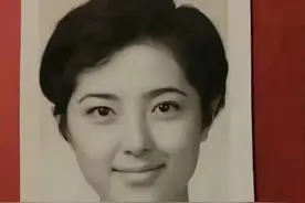 中戏96级明星艺考照曝光，章子怡清纯秦海璐大气，曾黎不愧是班花图片