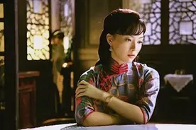 张爱玲《倾城之恋》：大龄离婚女终嫁所爱，我却觉得悲哀图片