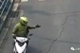 胆子太大了！面对交警，不仅加速逃逸，甚至还挥手“道别”图片