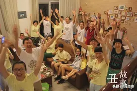 这群家长抱团养娃15年，孩子长大了，说这是最好的陪伴图片