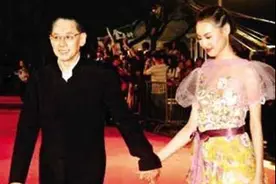 盘点未婚生子5大女星，有人6年生4胎无名分，有人拿40亿分手图片