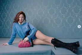 甄子丹16岁女儿身高1米8，腿长1米1，发育太好长相偏成熟图片
