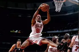 青出于蓝而胜于蓝，盘点NBA超越前辈的球星，有的无法被超越图片