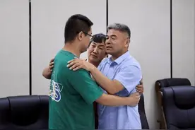 郭威、郭新振的不同选择：无关房子无关钱，只是一种亲情的召唤图片
