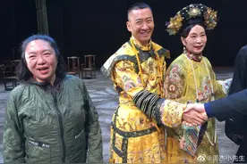 “尔康”周杰复出演皇上 疫情时捐出10吨大米支援武汉图片