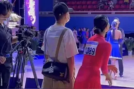 长残了？文章陪女儿参加比赛，12岁爱马长大后离关晓彤越来越远图片