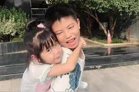 其实，有个哥哥挺好图片