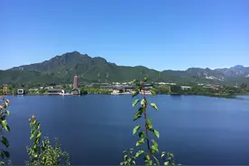 体验怀密号火车去雁栖湖看天水一色图片
