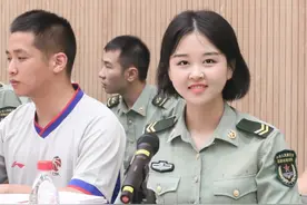 北京"最美"女兵：从985大学参军入伍，如今保研名校，颜值很"女神"！图片