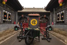 每天读本书：《镖行》图片