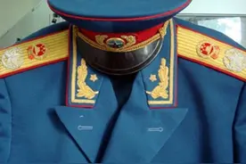1955年授衔时为毛主席定做的大元帅服，图7与将军、元帅服的差别图片