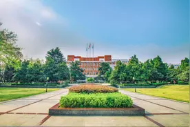 我国“最争气”的985大学：曾被三省拒绝接纳，如今挑战清华地位图片