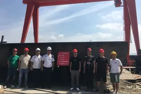 我省首艘“20法规”沿海自吸自卸砂船在宁德开建图片