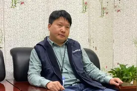 陈金月：21年间从富士康普工干到专理，事业家庭学习三丰收图片