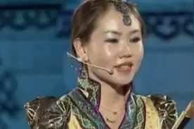 女子偷拿母亲“宰羊刀”参加鉴宝，专家看后激动：你妈贵姓？图片
