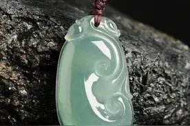 如意翡翠吊坠的寓意，不懂不能胡乱佩戴图片
