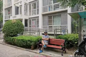 安装便民扶手、休闲长椅！昌平这个街道这波服务，有点暖心图片