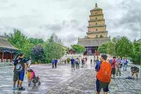 大慈恩寺是唐长安城内最著名、最宏丽的佛寺图片