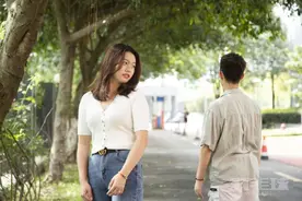 《羽毛球》封面秀：刘玄炫/夏玉婷，一动一静，完美搭档图片