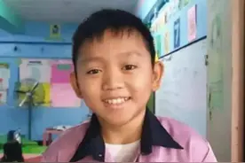23岁“娃娃脸老师”走红，被家长误认为小学生：比我孩子还年轻图片