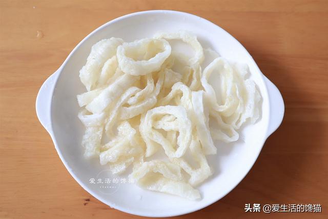 猪蹄焖花胶的做法 2026年猪蹄焖花胶的做法窍门