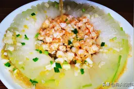 夏天冬瓜最受欢迎的做法，上锅蒸一蒸，清淡美味不油腻，太好吃了图片