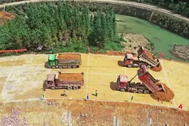 关注 | 攻坚克难 修筑瑶乡脱贫路 ——国道355线蒙山至金秀公路旱季施工建设纪实图片