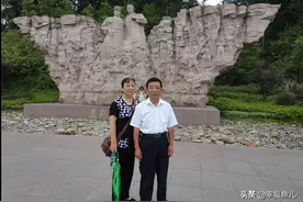 爸妈的爱，我傻傻看不懂，却让我频频落泪，也许这就是真爱吧图片