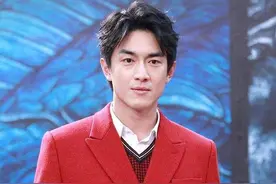 明星游戏id都是啥？林更新爆笑，周杰伦的霸气，迪丽热巴最无奈图片