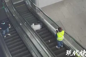 南京南站坠亡男子系自行跨越护栏坠落，此前有过轻生念头图片