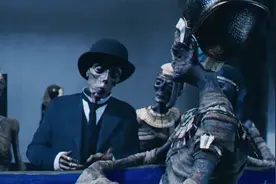 老博士将1亿年前的生物复活，还唤醒非洲法老，最终也害了自己！视频封面
