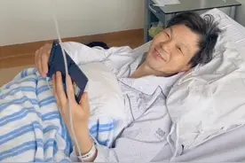 “名嘴”李彬晒病房照，因吃药眼睛浮肿成线，曾与郭德纲同台主持图片