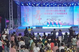 舞起来！这场广场舞让人直呼过瘾！你最pick哪只舞队？图片